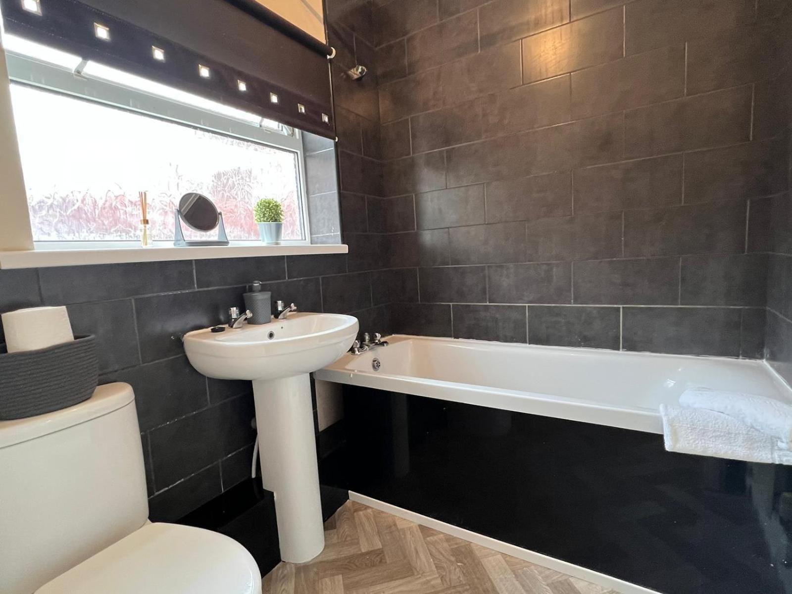 Aa Gateshead Apartment ภายนอก รูปภาพ