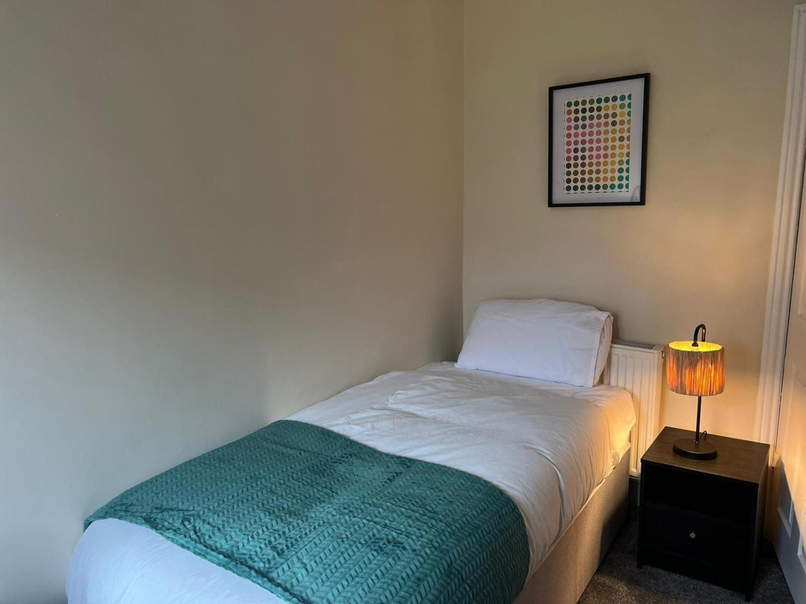 Aa Gateshead Apartment ภายนอก รูปภาพ
